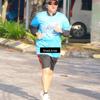 Runner Photo 8062869