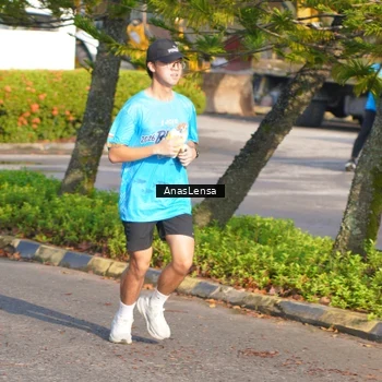 Runner Photo 8062885