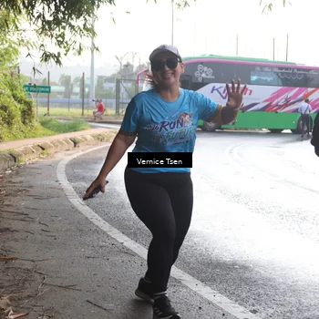 Runner Photo 8062900