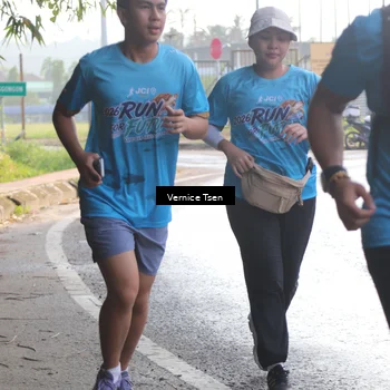 Runner Photo 8062917