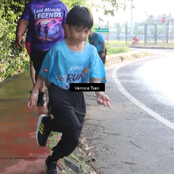 Runner Photo 8062973