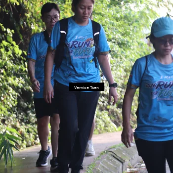 Runner Photo 8063000