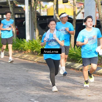 Runner Photo 8063035