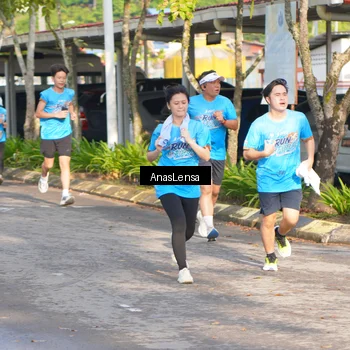 Runner Photo 8063036