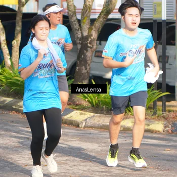 Runner Photo 8063060