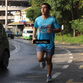 Runner Photo 8063144