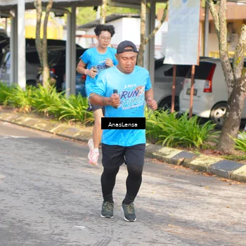 Runner Photo 8063481