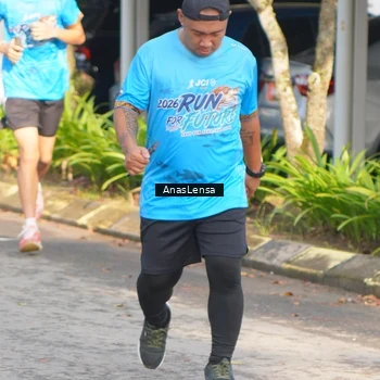 Runner Photo 8063505