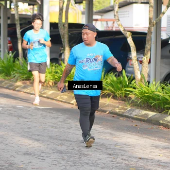 Runner Photo 8063513