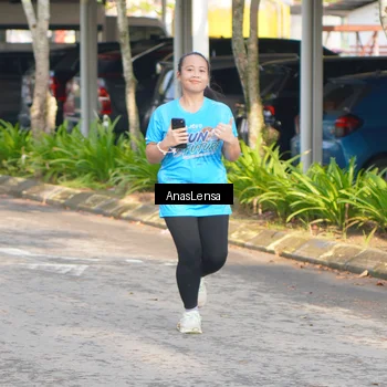 Runner Photo 8063672