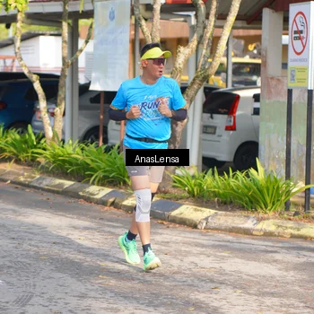 Runner Photo 8063673