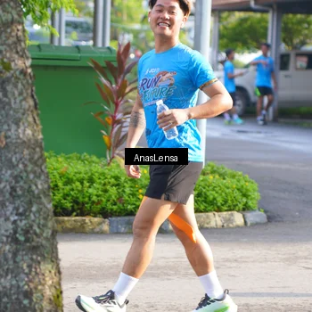 Runner Photo 8063844