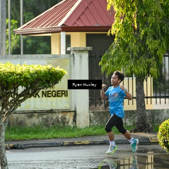 Runner Photo 8064012