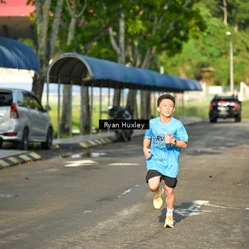 Runner Photo 8064042