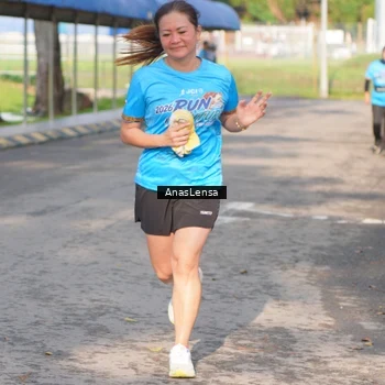 Runner Photo 8064052