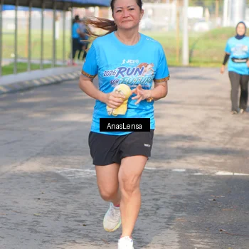 Runner Photo 8064053