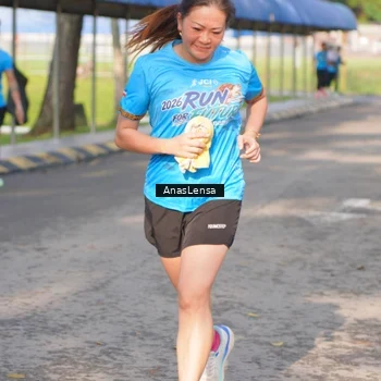 Runner Photo 8064056