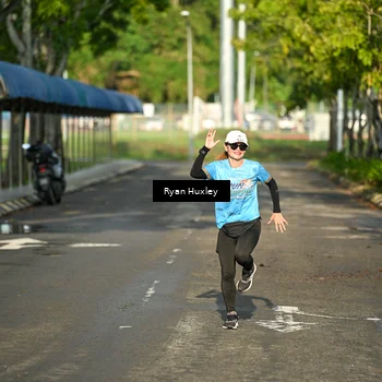 Runner Photo 8064080