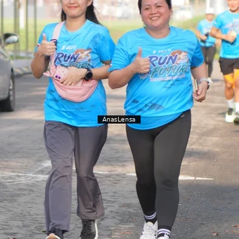 Runner Photo 8064299