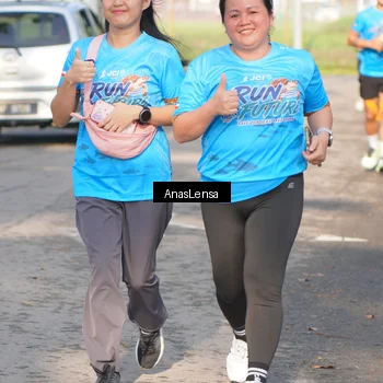 Runner Photo 8064324
