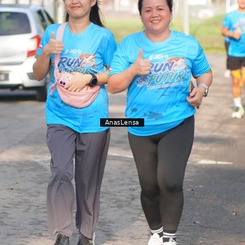 Runner Photo 8064331