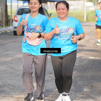 Runner Photo 8064373