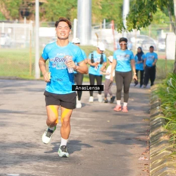 Runner Photo 8064429