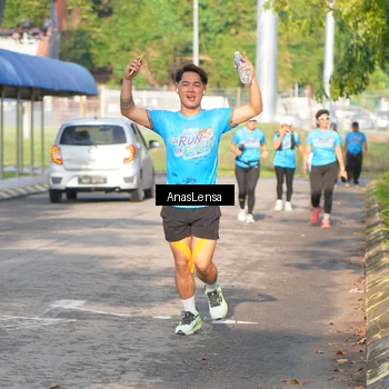 Runner Photo 8064521