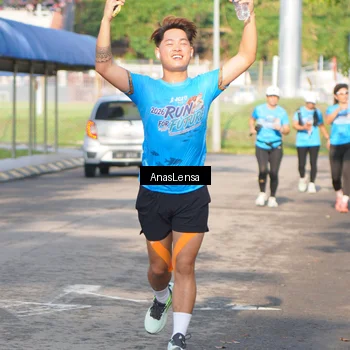 Runner Photo 8064609