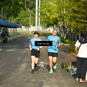 Runner Photo 8064635