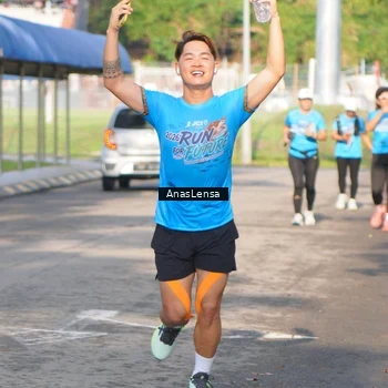 Runner Photo 8064667