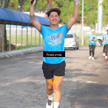 Runner Photo 8064701