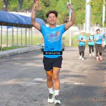 Runner Photo 8064712