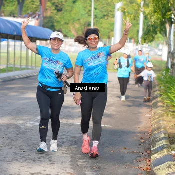 Runner Photo 8064946
