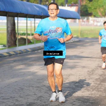 Runner Photo 8065638