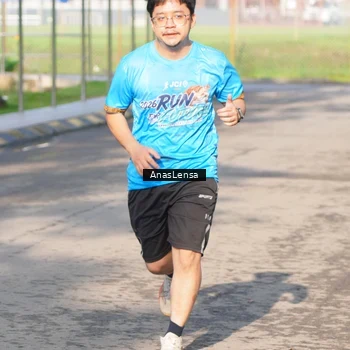 Runner Photo 8065703