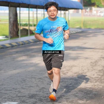 Runner Photo 8065754