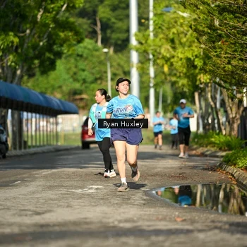 Runner Photo 8065873
