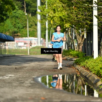 Runner Photo 8066003
