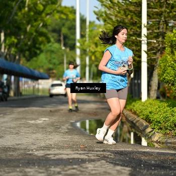 Runner Photo 8066075