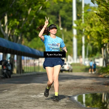 Runner Photo 8066101