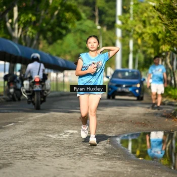Runner Photo 8066376