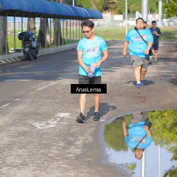 Runner Photo 8066698