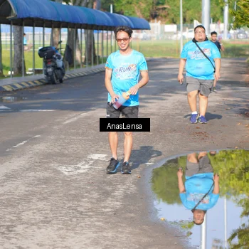 Runner Photo 8066701