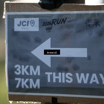 Runner Photo 8066791