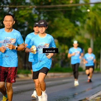 Runner Photo 8066864