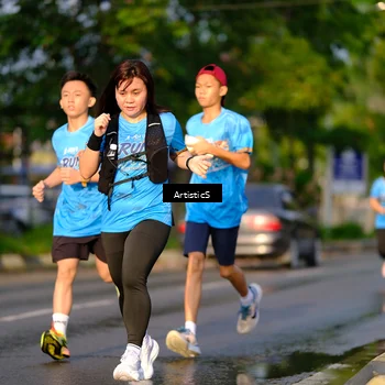 Runner Photo 8066875