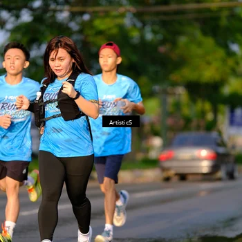 Runner Photo 8066877