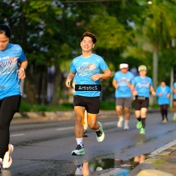 Runner Photo 8066905