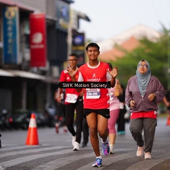 Runner Photo 8067236